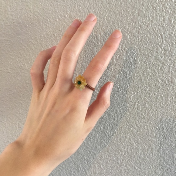 Vintage Jewelry - Jade Floral Ring